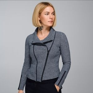 Lululemon Bust A Move Jacket Plush Petal 4 HAS HOOD